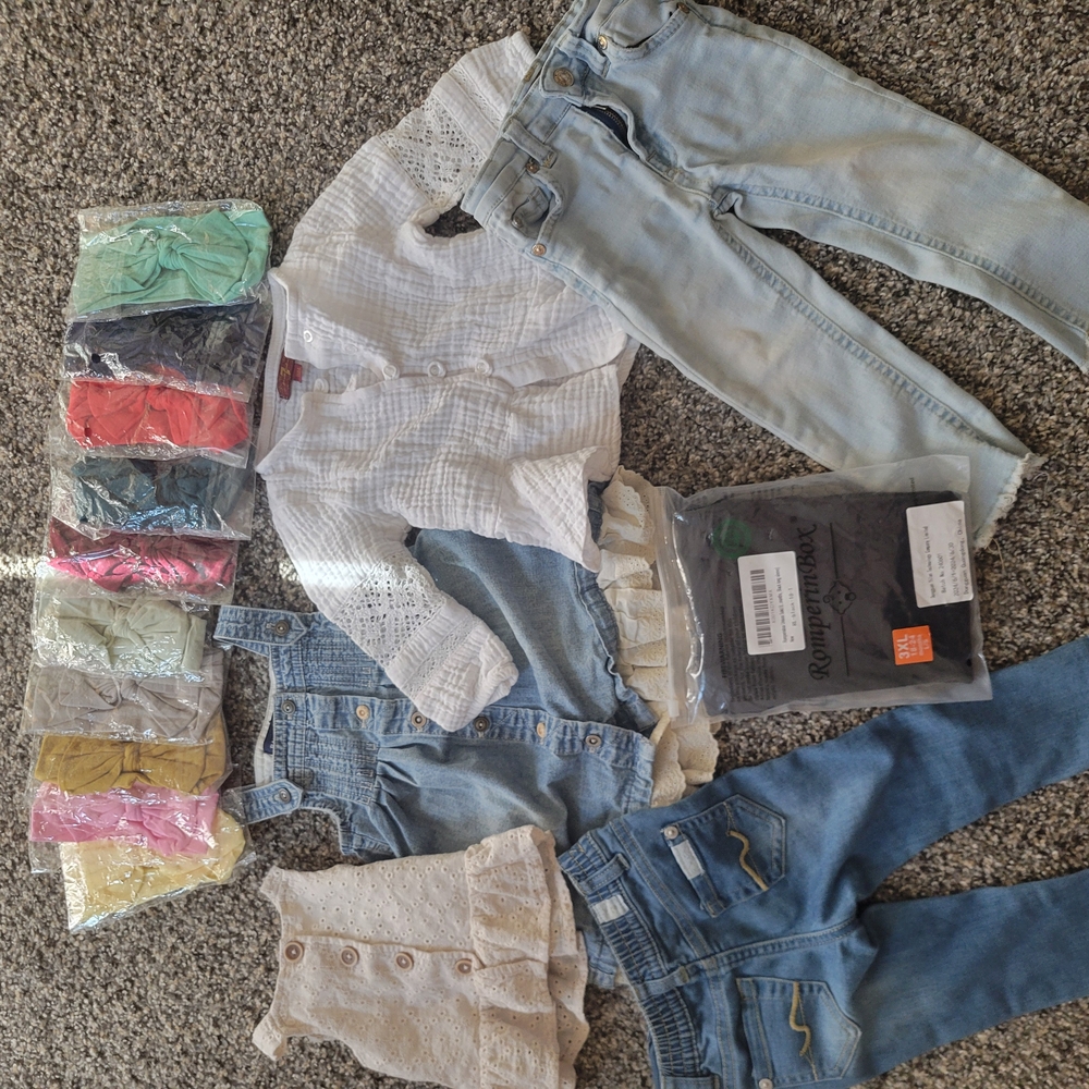 Name Brand 12-18 Month Girl Clothes